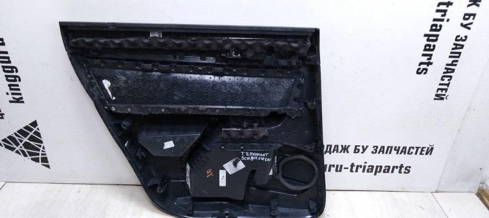 Обшивка двери задняя правая Volkswagen Teramont 2017> oem 3CN867212F (Скл-3) Обшивка двери задняя правая Volkswagen Teramont 2017> oem 3CN867212F (Скл-3)