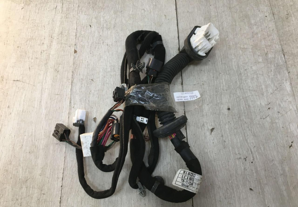 Проводка двери передней правой Hyundai Getz OEM 918001C190