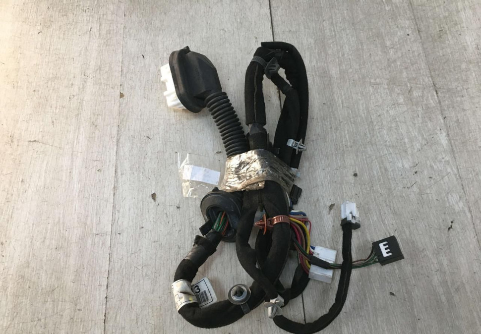 Проводка двери передней правой Hyundai Getz OEM 918001C190 Проводка двери передней правой Hyundai Getz OEM 918001C190