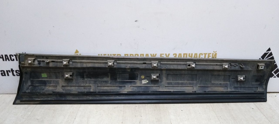 Молдинг двери передний левый Volkswagen Touareg 2 10-18 oem 7P6854939H (скл-3) Молдинг двери передний левый Volkswagen Touareg 2 10-18 oem 7P6854939H (скл-3)