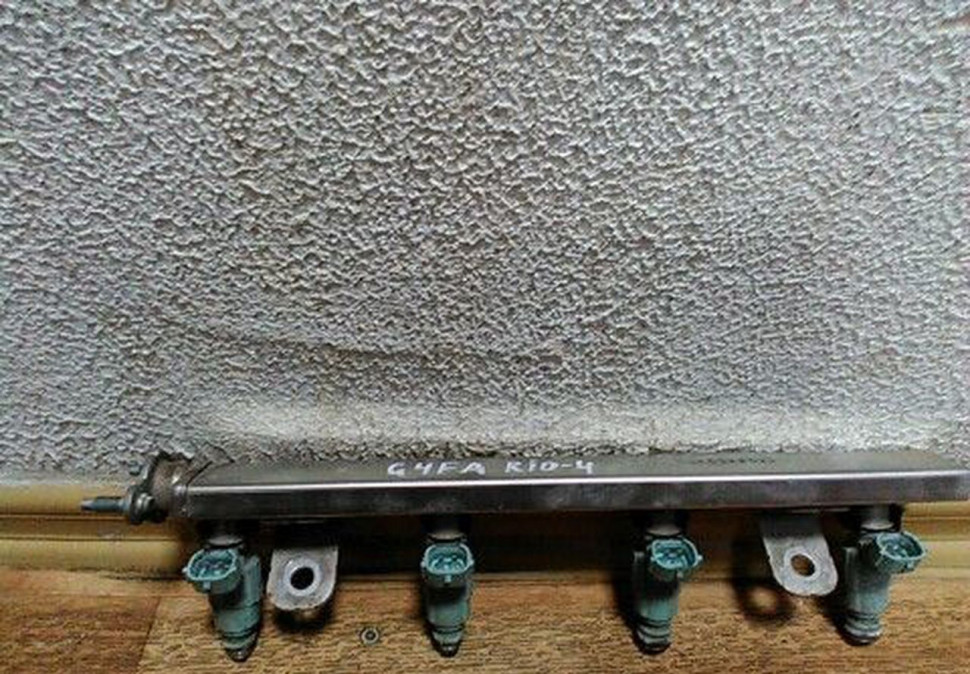 Топливная Рампа с форсунками KIA Rio 4 G4FA