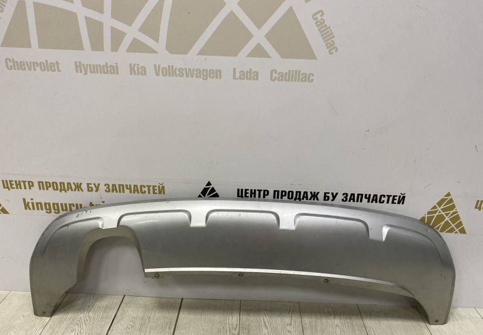 Накладка заднего бампера Skoda Yeti рестайлинг OEM 5L6807835D