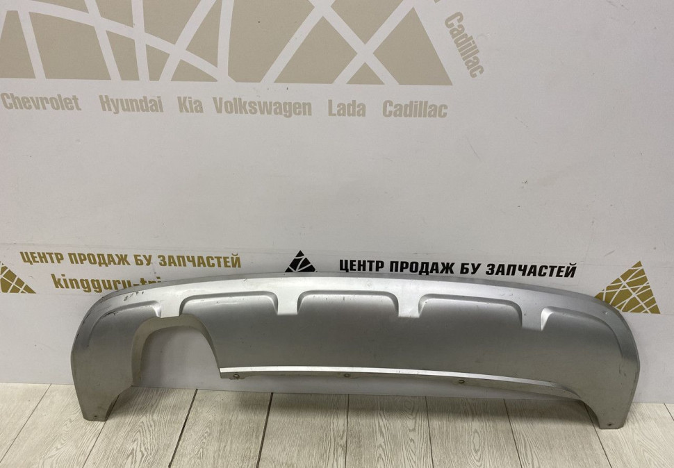 Накладка заднего бампера Skoda Yeti рестайлинг OEM 5L6807835D Накладка заднего бампера Skoda Yeti рестайлинг OEM 5L6807835D