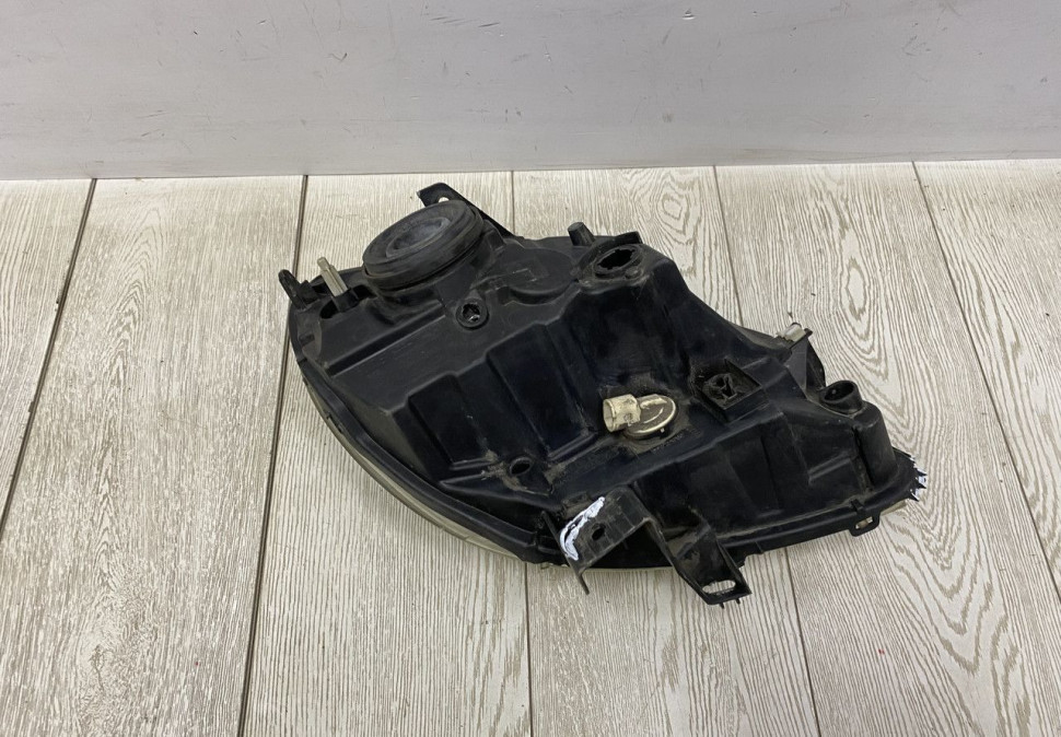 Фара левая Renault Kangoo 1 OEM 8200589036
