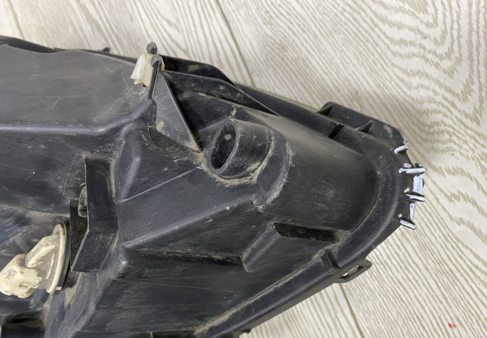 Фара левая Renault Kangoo 1 OEM 8200589036
