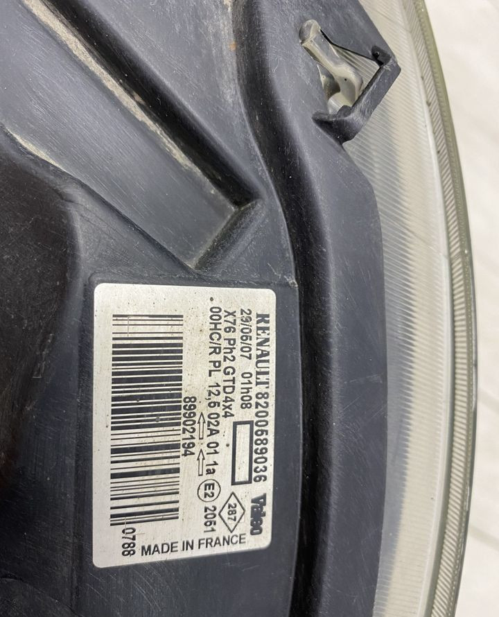 Фара левая Renault Kangoo 1 OEM 8200589036