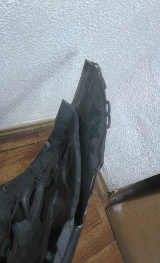 Бампер передний Volkswagen Caddy 4 oem 2k5807221 (дефект) Бампер передний Volkswagen Caddy 4 oem 2k5807221 (дефект)