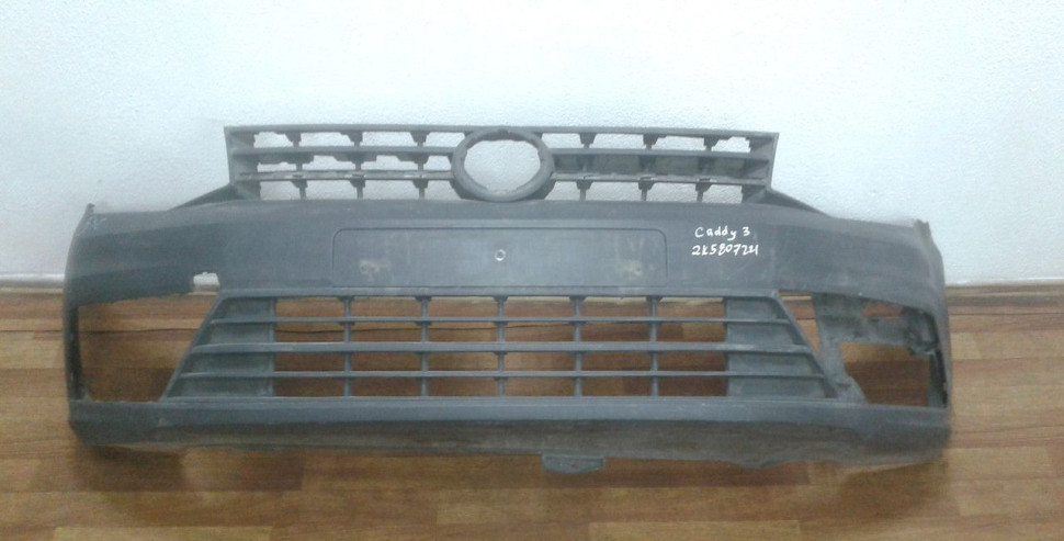 Бампер передний Volkswagen Caddy 4 oem 2k5807221 (дефект) Бампер передний Volkswagen Caddy 4 oem 2k5807221 (дефект)