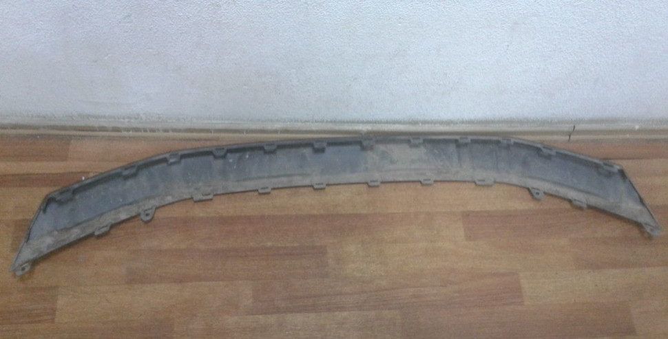 Спойлер переднего бампера Volkswagen Tiguan 2 oem 5na805532