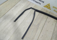 Уплотнитель стекла двери задний левый бу BMW X5 F15 OEM 51357289667