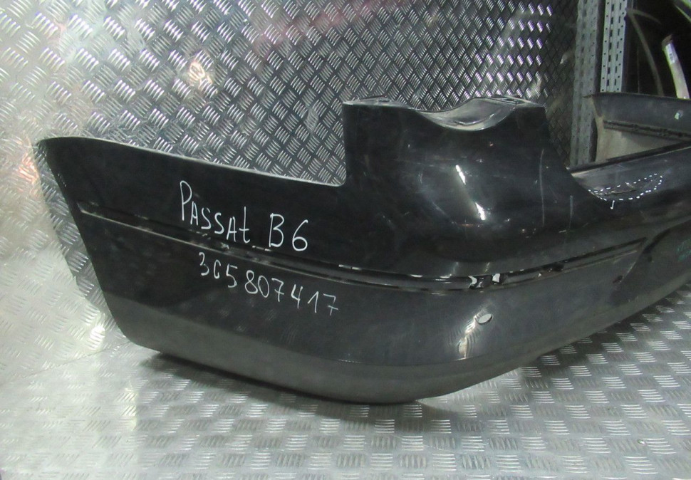 Бампер задний Volkswagen Passat B6 седан Oem 3C5807417  (трещина)  (скл-3)