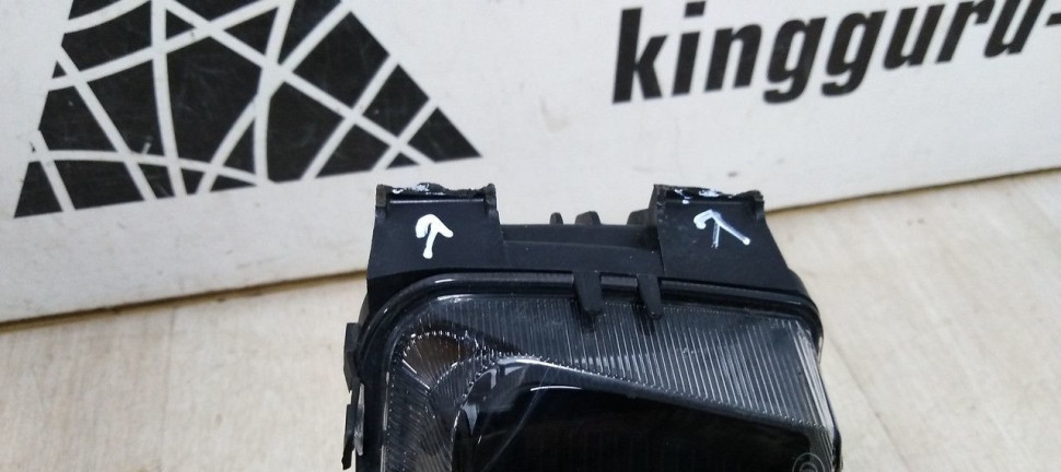 Противотуманная фара (Птф) правая Volkswagen Tiguan 2 oem 5na941700b