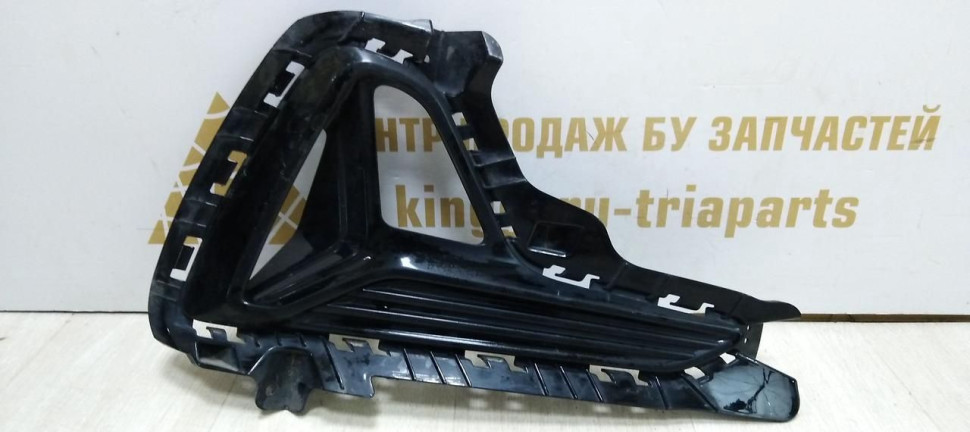 Накладка противотуманной фары ПТФ правой Hyundai Sonata 7 17-19 oem 86522e6700