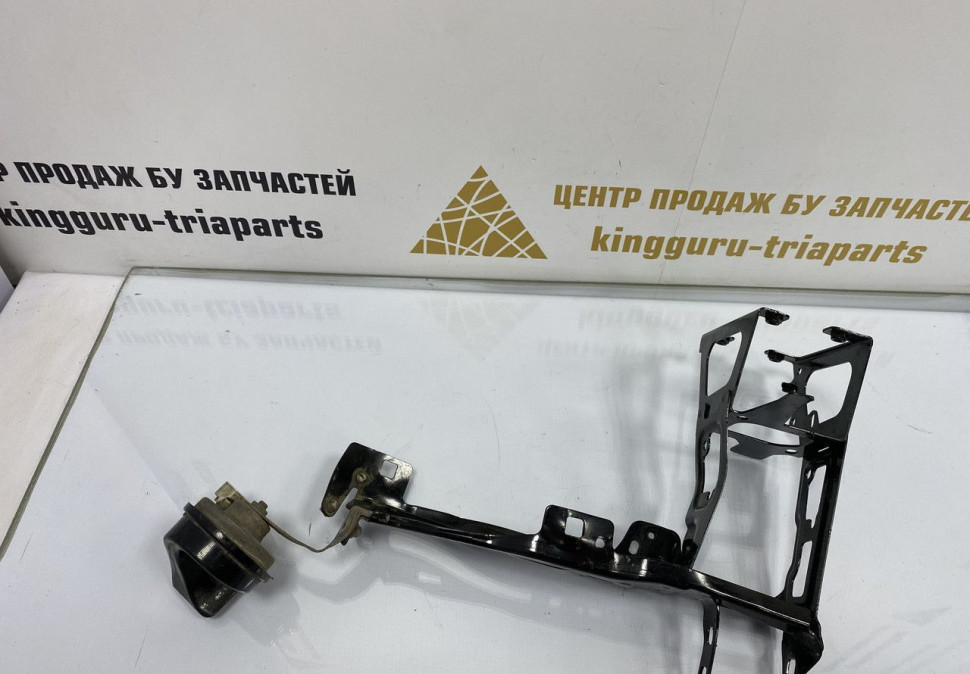 Кронштейн под фару правый BMW 3 F30 OEM 51647245792