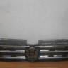 Решетка радиатора Volkswagen Tiguan 2 (17>) oem 5NA853653B (слом. угол)(трещины)
