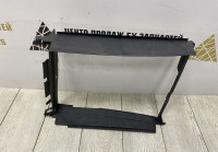 Дефлектор радиатора Renault Logan 2 OEM 215596207R