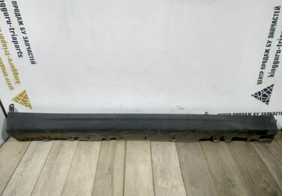 Порог правый бу BMW X5 F15 OEM 51177294376