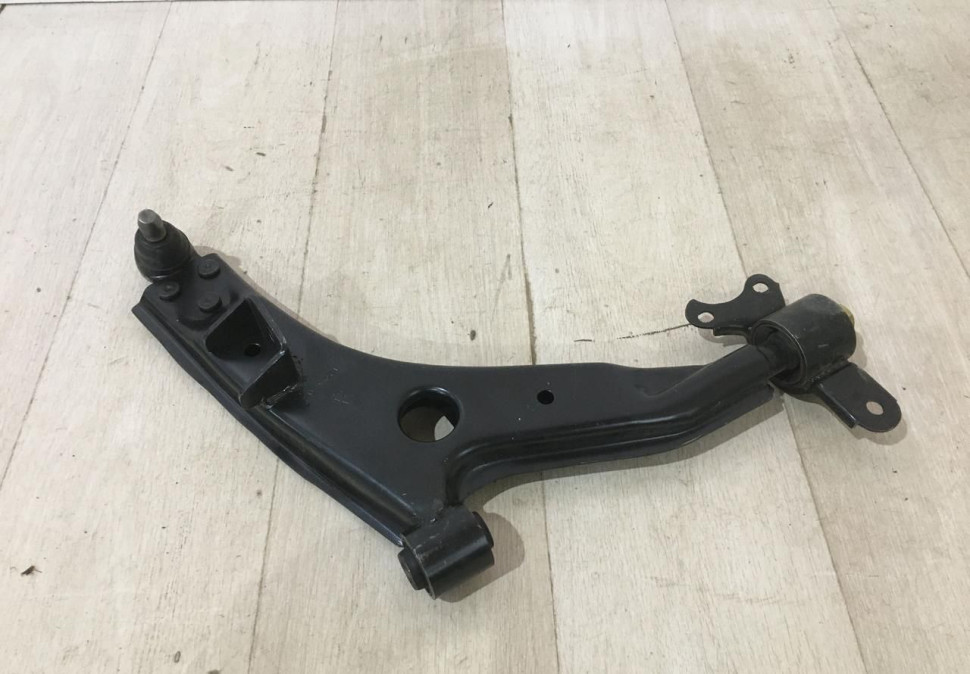 Рычаг передний правый Chevrolet Epica 2006-2012 oem 96970077