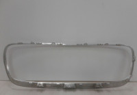 Хром решетки радиатора Jaguar F-Pace oem HK83018K28  (слом.2креп.)