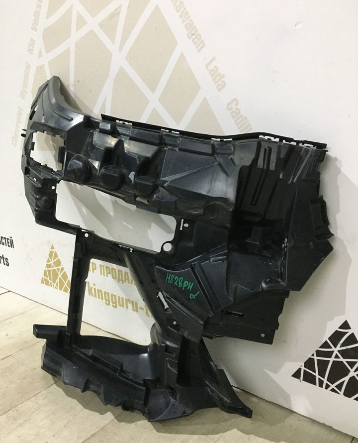 Кронштейн противотуманной фары правый BMW X7 G07 M-Pack OEM 51118069892 Кронштейн противотуманной фары правый BMW X7 G07 M-Pack OEM 51118069892