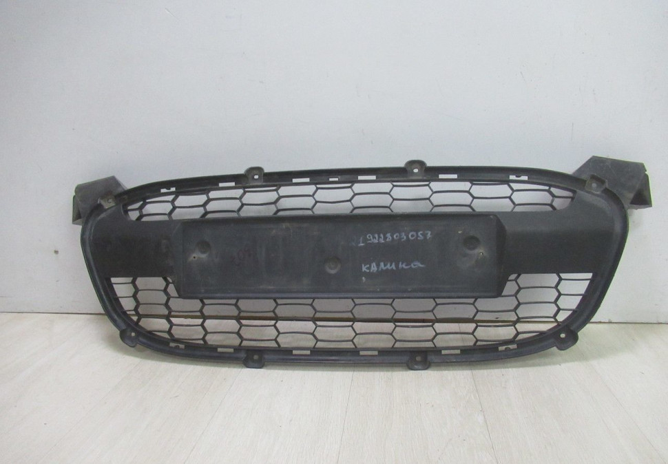 Решётка радиатора Lada Kalina 2 oem 21922803057 (скл-3)