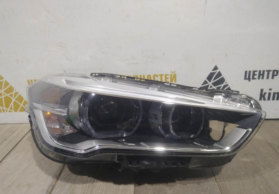 Фара ЛЭД LED правая бу BMW X1 F48 OEM 63117495004