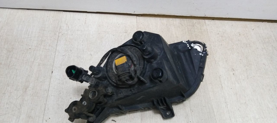 Противотуманная фара левая Kia Cerato 3 YD рест 16-20 oem 92201A7500