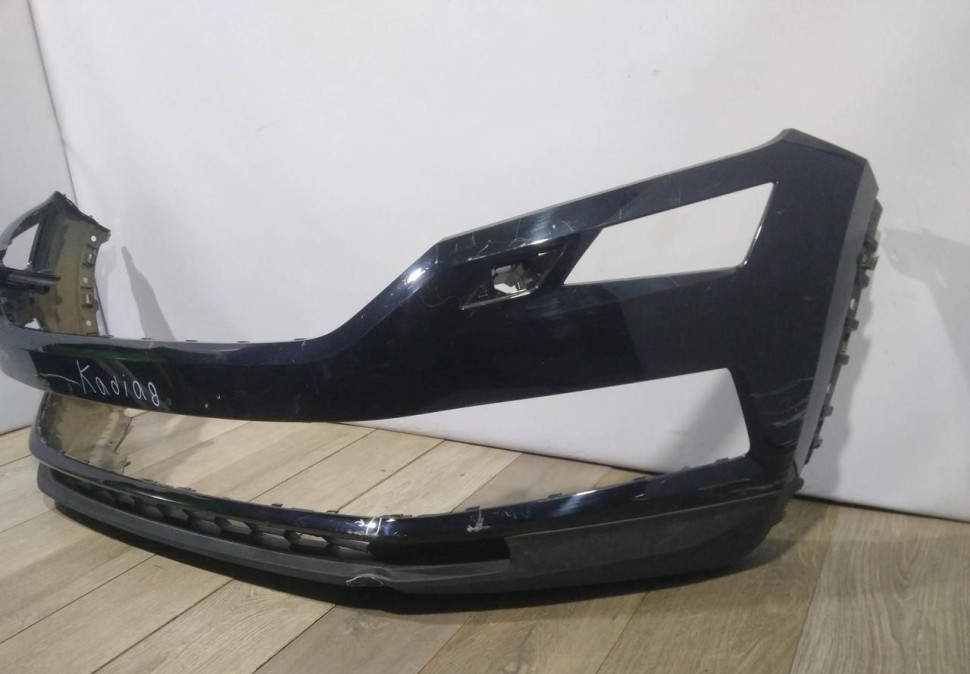 Бампер передний бу Skoda Kodiaq OEM 565807221 Бампер передний бу Skoda Kodiaq OEM 565807221