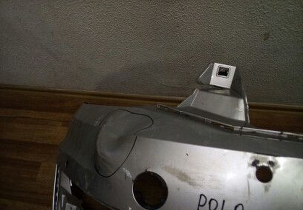 Бампер передний Volkswagen Polo рест Oem 6RU807221 (2 вмятины)