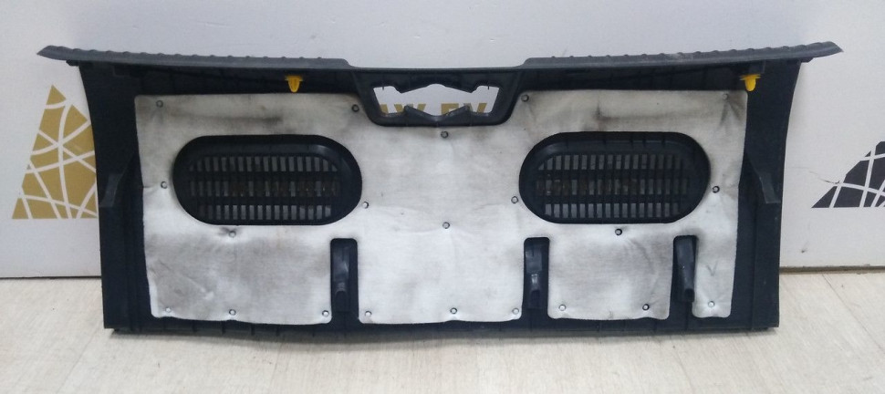 Обивка задней панели Hyundai Solaris 1 х/б 10-17 oem 857711R500 Обивка задней панели Hyundai Solaris 1 х/б 10-17 oem 857711R500