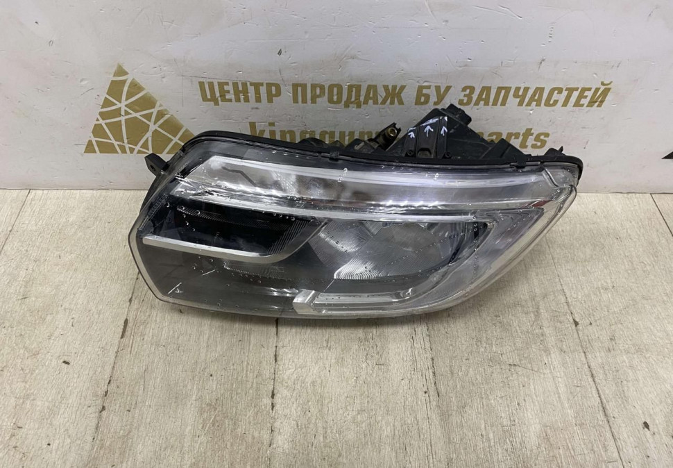 Фара левая Renault Logan 2 рестайлинг OEM 260601719R
