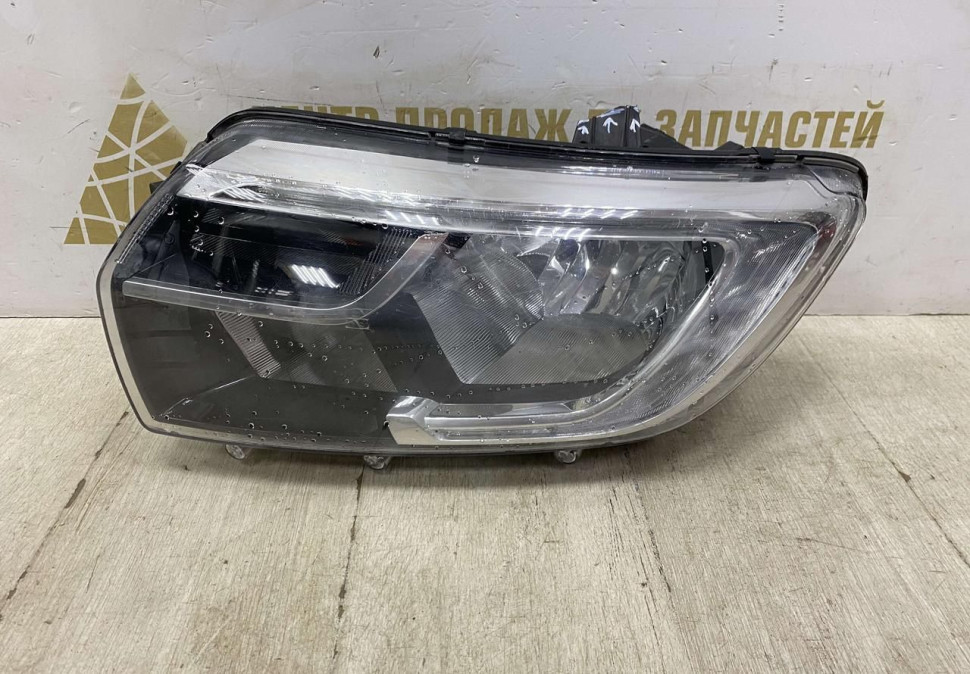 Фара левая Renault Logan 2 рестайлинг OEM 260601719R