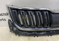Решетка радиатора Skoda Kodiaq OEM 565853653A