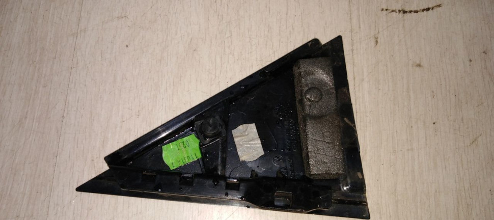 Накладка рамки задней правой двери Volkswagen Polo 5 09-20 oem 6RU839902 Накладка рамки задней правой двери Volkswagen Polo 5 09-20 oem 6RU839902