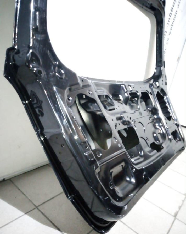 Крышка багажника Ssangyong Rexton oem 6401108320 (скл-3)