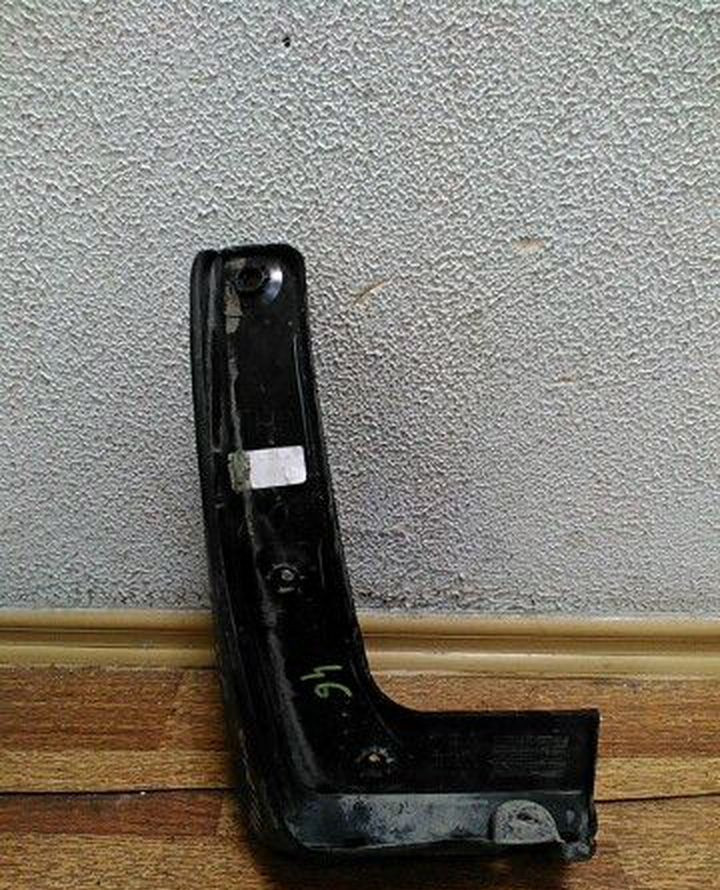 Брызговик передний левый Kia Sportage 4 oem 86831f1000