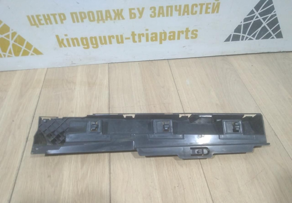 Кронштейн порога левый задний бу BMW 3 F30 OEM 51777256919 Кронштейн порога левый задний бу BMW 3 F30 OEM 51777256919