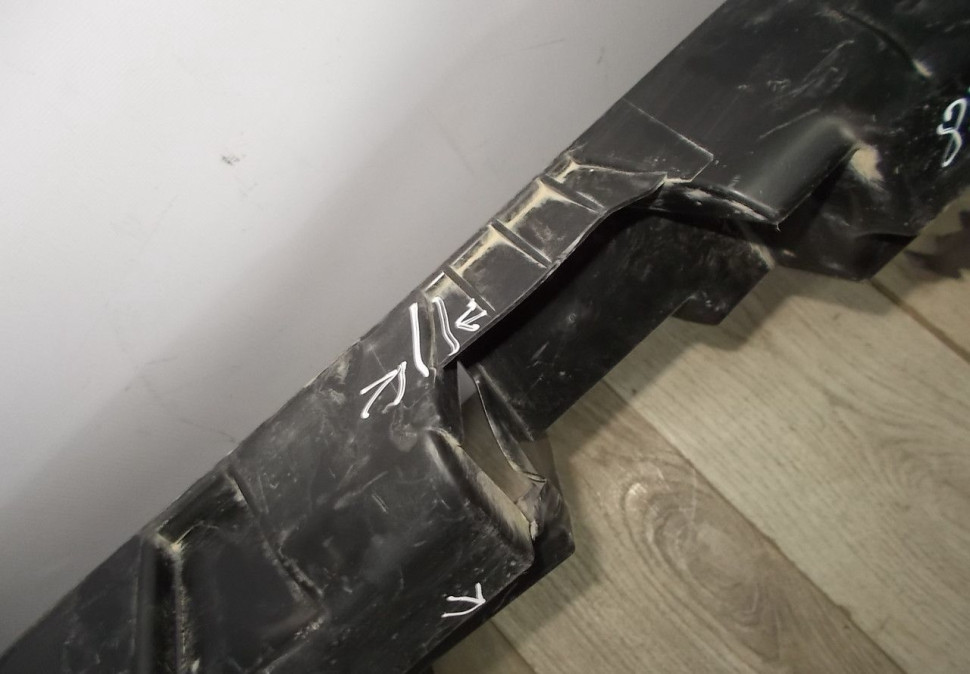 Усилитель заднего бампера бу Renault Duster до рестайлинг OEM 850903860R