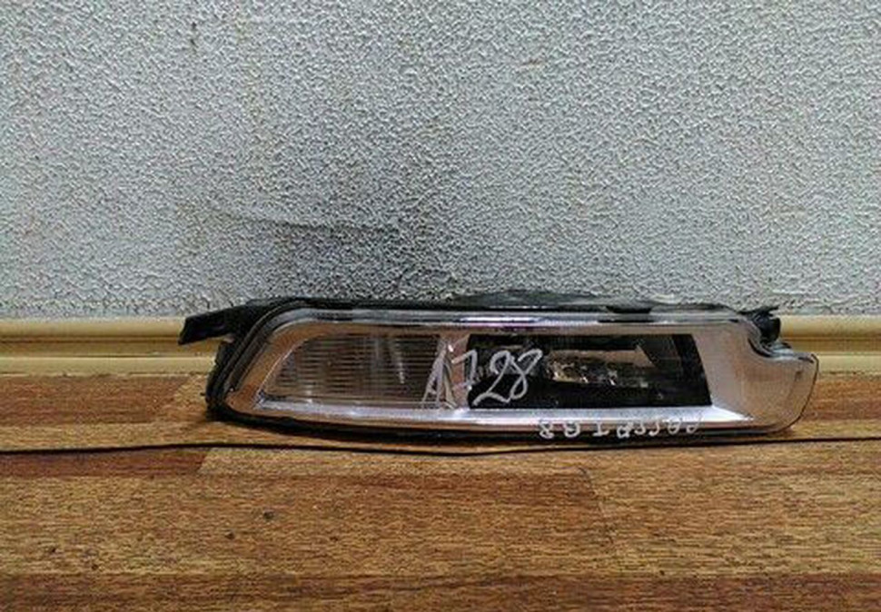 ПТФ правый Volkswagen Passat B8 соманы крепления oem 3g0941662h