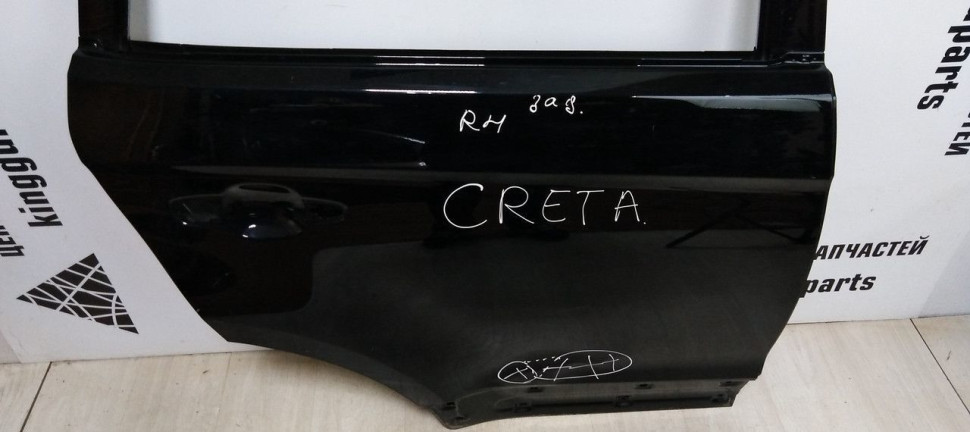 Дверь задняя правая Hyundai Creta oem 77004m0000