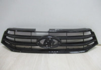 Решетка радиатора Lada Vesta Oem 8450008875 (в хорошем состоянии) (скл-3)