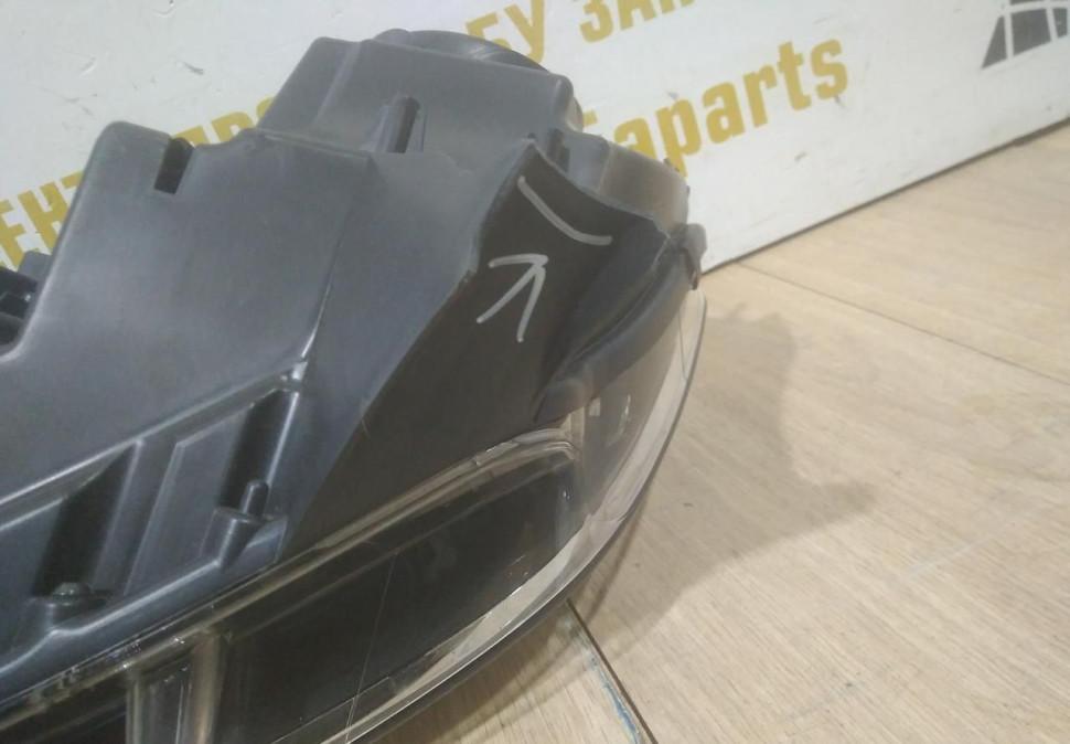 Фара правая Renault Logan 2 OEM 260106223R