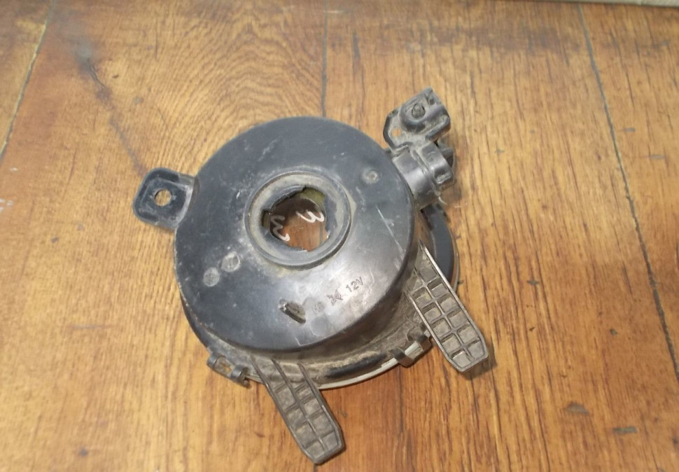 Фара противотуманная левая бу BMW 3 F30 OEM 7248911 Фара противотуманная левая бу BMW 3 F30 OEM 7248911