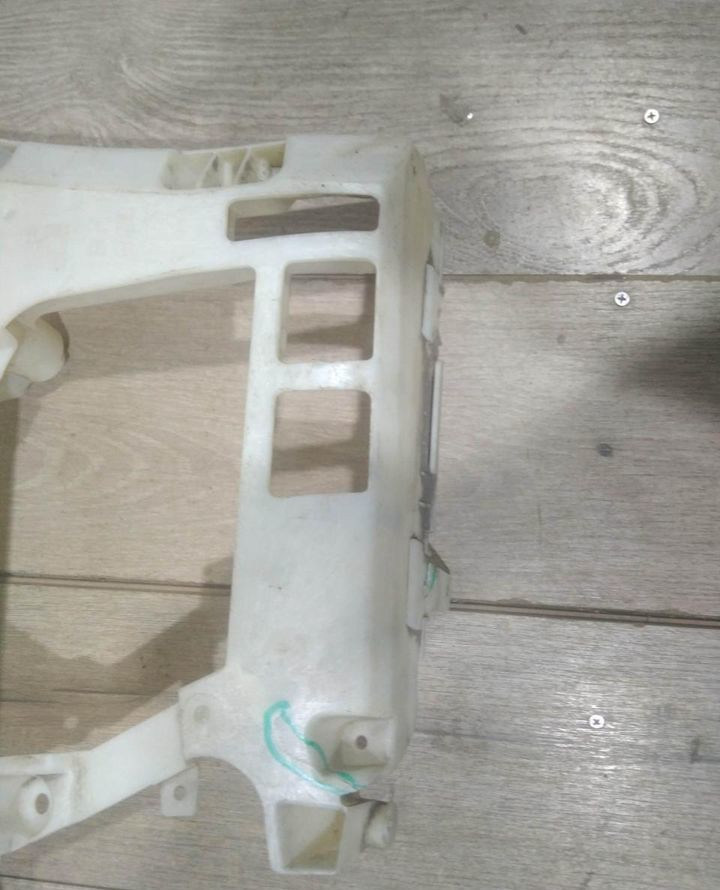 Кронштейн заднего бампера правый бу BMW 3 G20 M-Pack OEM 51128069394 Кронштейн заднего бампера правый бу BMW 3 G20 M-Pack OEM 51128069394