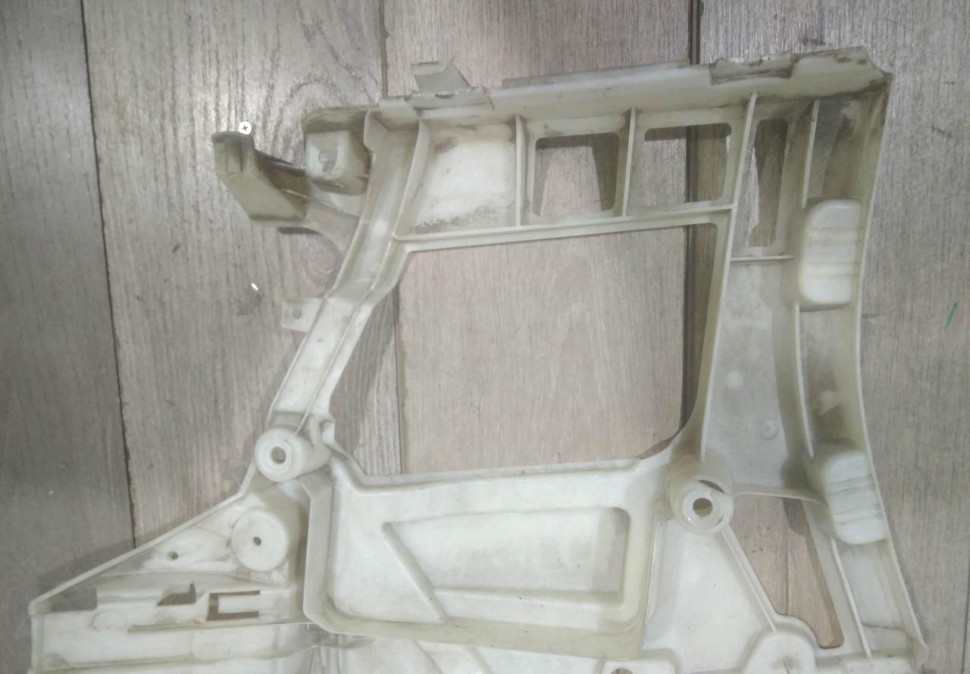 Кронштейн заднего бампера правый бу BMW 3 G20 M-Pack OEM 51128069394 Кронштейн заднего бампера правый бу BMW 3 G20 M-Pack OEM 51128069394