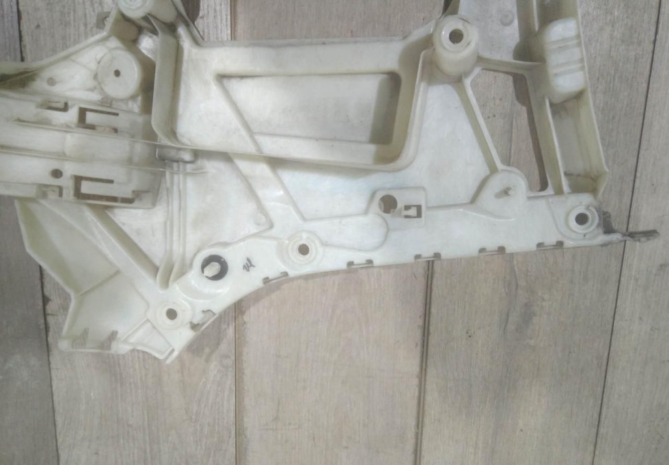 Кронштейн заднего бампера правый бу BMW 3 G20 M-Pack OEM 51128069394 Кронштейн заднего бампера правый бу BMW 3 G20 M-Pack OEM 51128069394