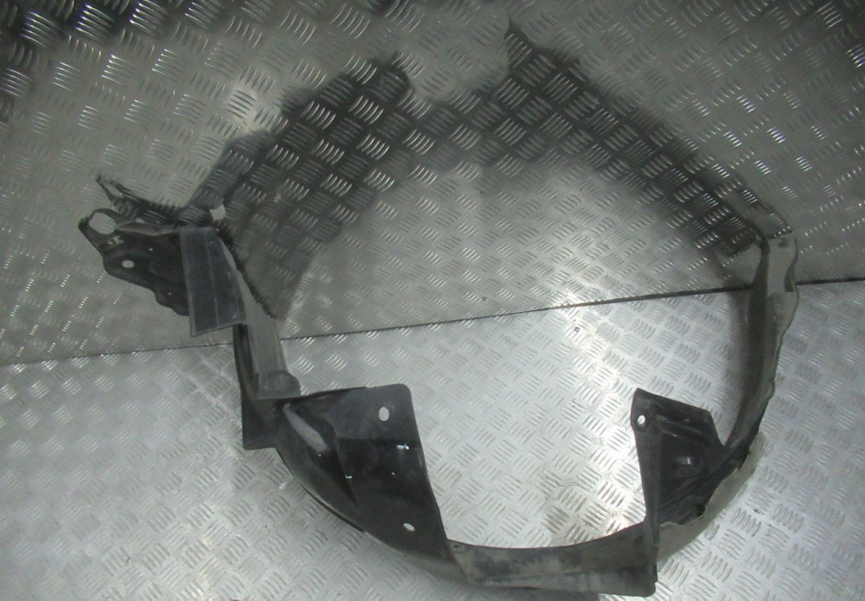 Подкрылок передний левый Honda Jazz 2 oem 74151TF000 Подкрылок передний левый Honda Jazz 2 oem 74151TF000