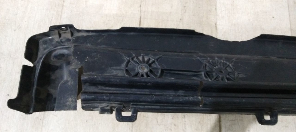 Пыльник переднего бампера Volkswagen Transporter T5 T6 (2009>) oem 7E0805962B Пыльник переднего бампера Volkswagen Transporter T5 T6 (2009>) oem 7E0805962B