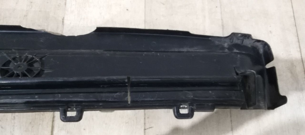 Пыльник переднего бампера Volkswagen Transporter T5 T6 (2009>) oem 7E0805962B Пыльник переднего бампера Volkswagen Transporter T5 T6 (2009>) oem 7E0805962B