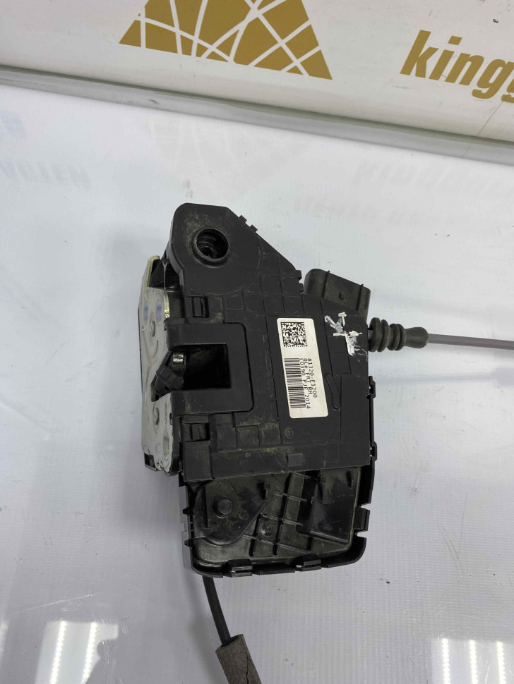 Замок передней правой двери Kia Sportage 4 OEM 81320F1200